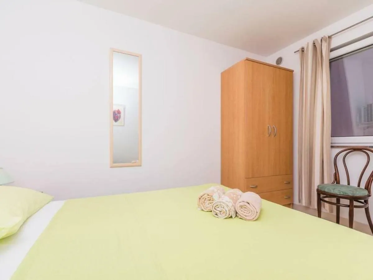 Apartment F-3 Klimno